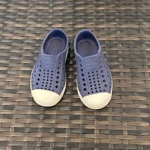 Native Jefferson shoes, children’s size 8